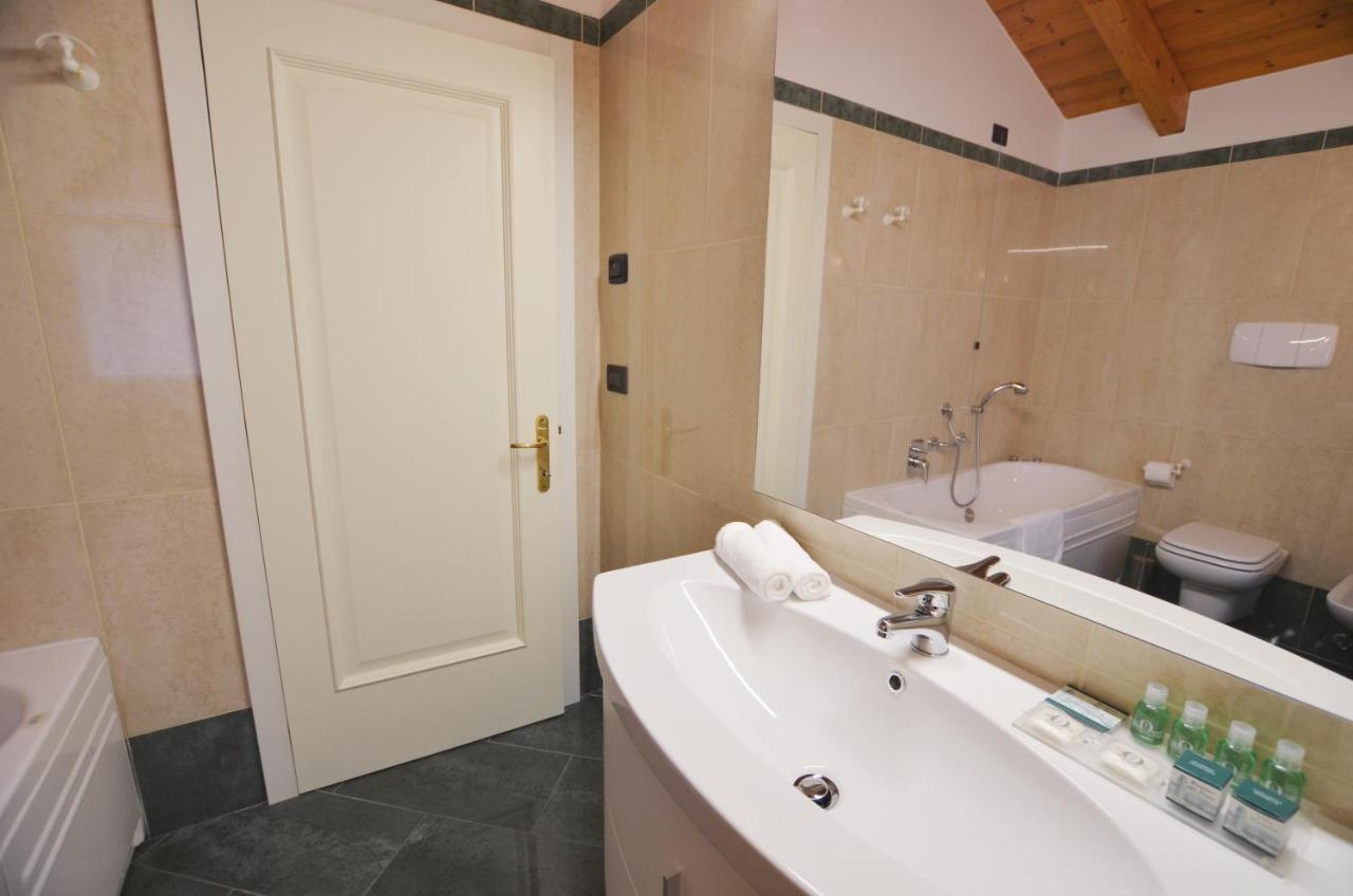 Attic Suite Palme 加尔达湖滨 外观 照片
