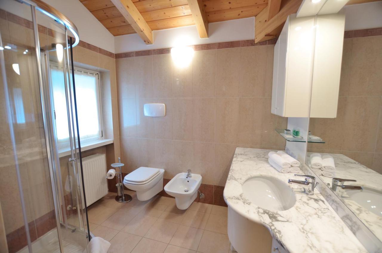 Attic Suite Palme 加尔达湖滨 外观 照片